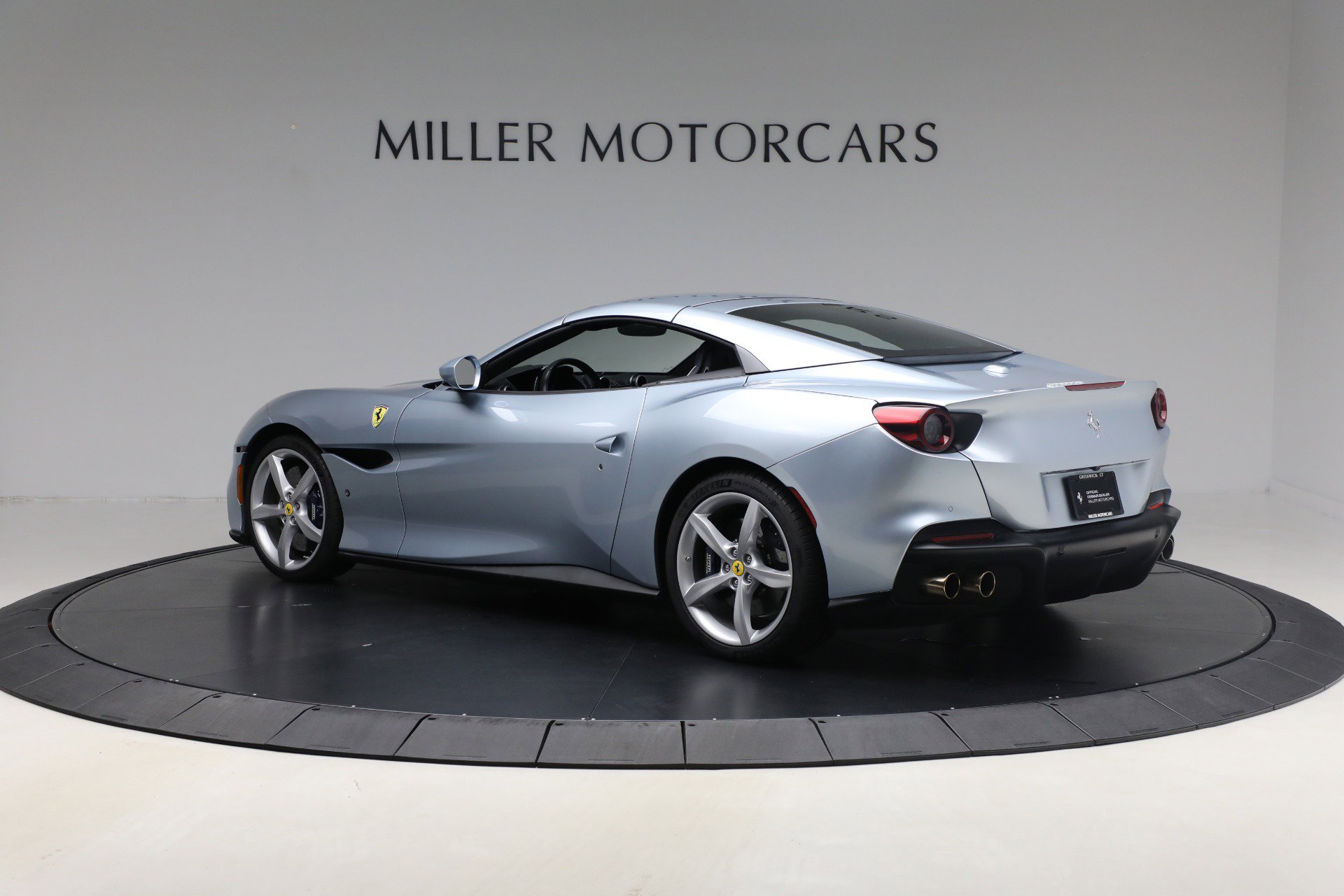 Certified 2023 Ferrari Portofino M image 23