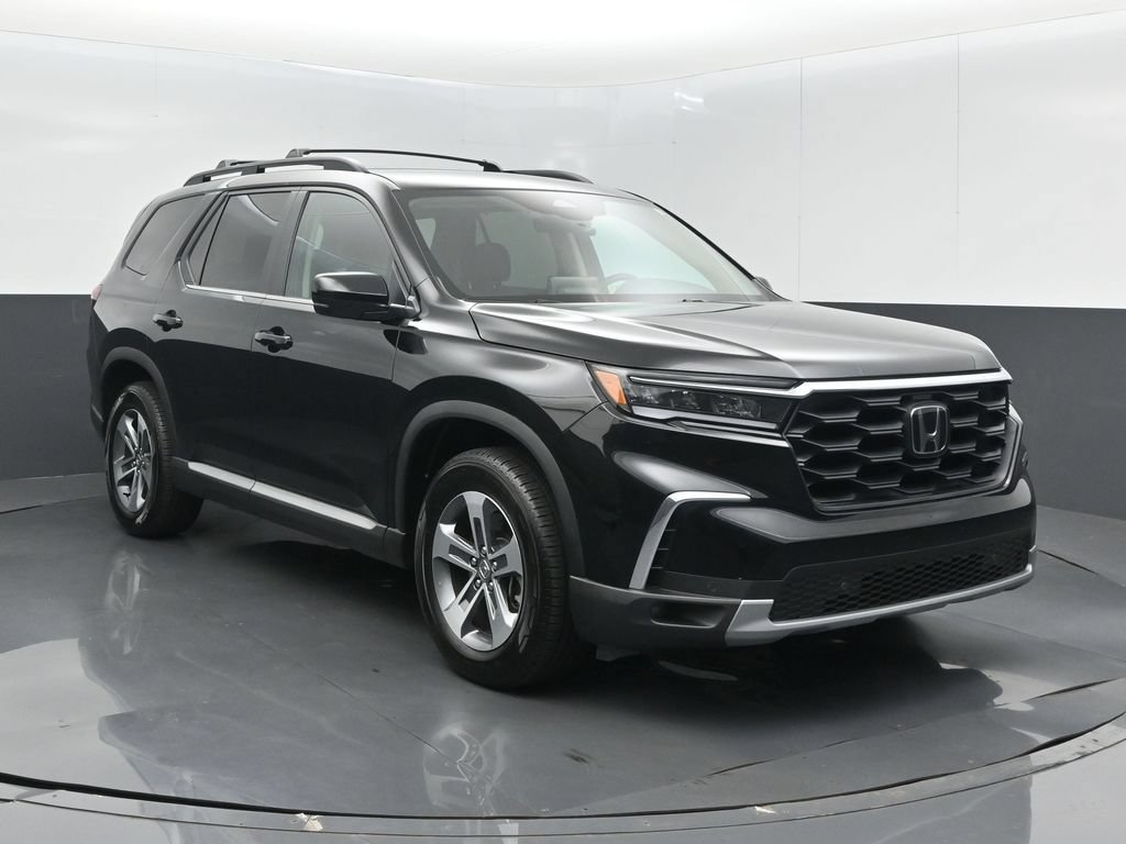 Certified 2025 Honda Pilot EX-L image 3
