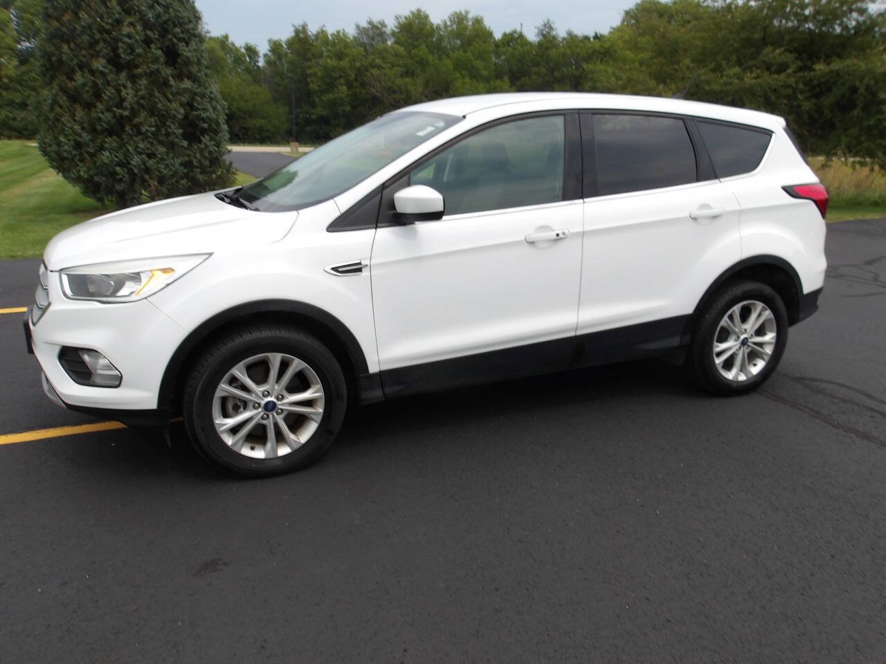 Used 2019 Ford Escape SE AWD/4WD image 9