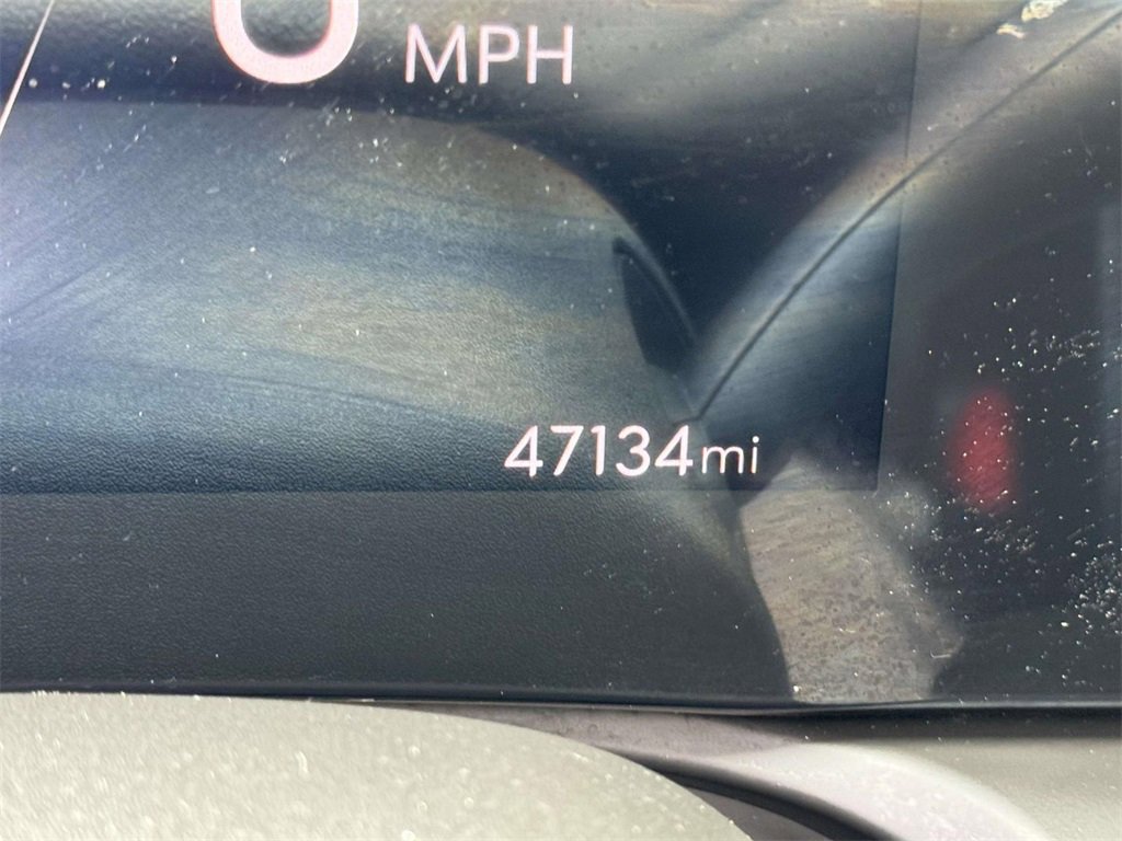 Used 2024 Buick Encore GX Sport Touring w/ Comfort Package image 13