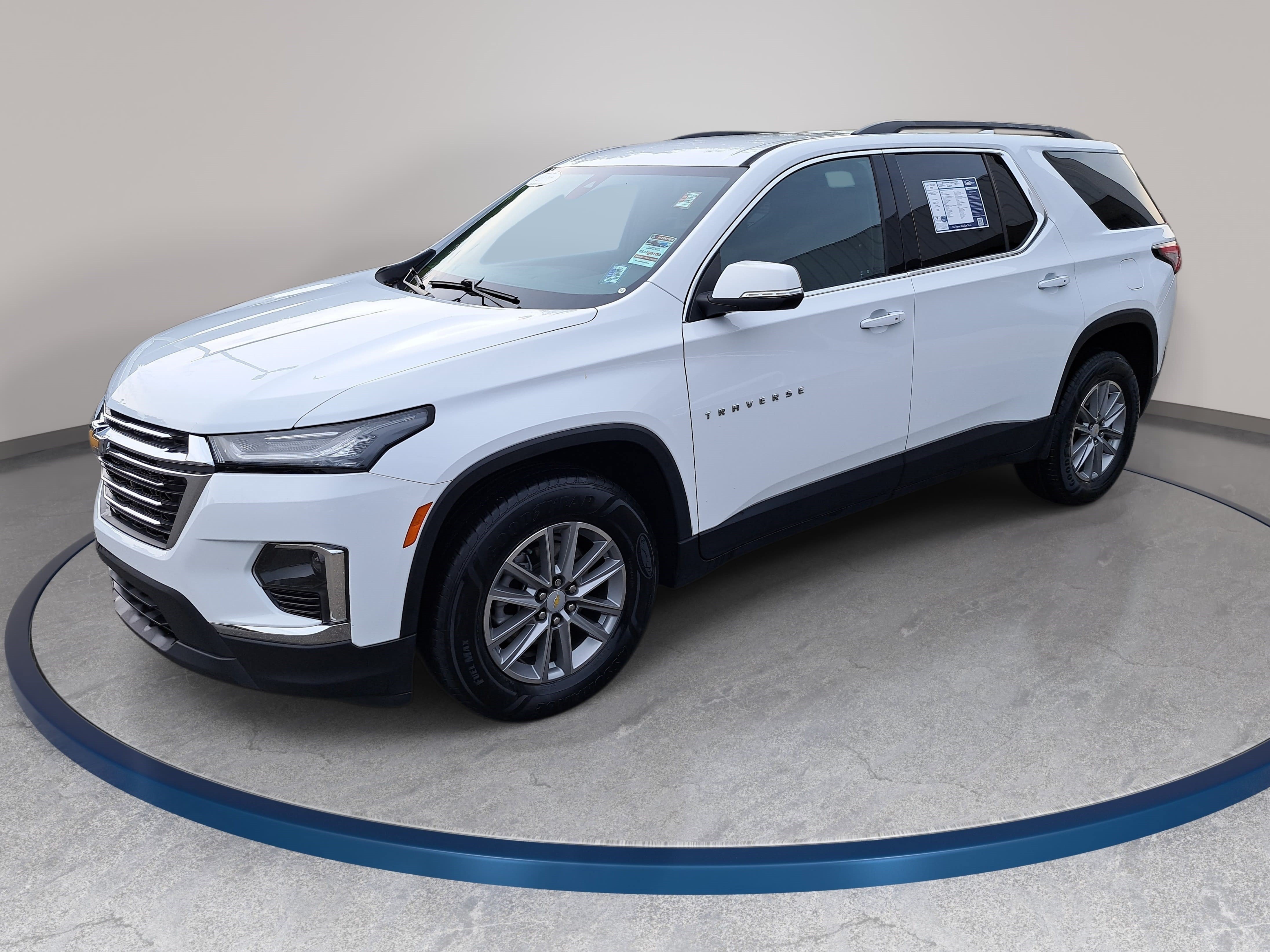 Used 2022 Chevrolet Traverse LT