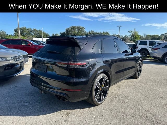 Used 2021 Porsche Cayenne Turbo S AWD/4WD image 5