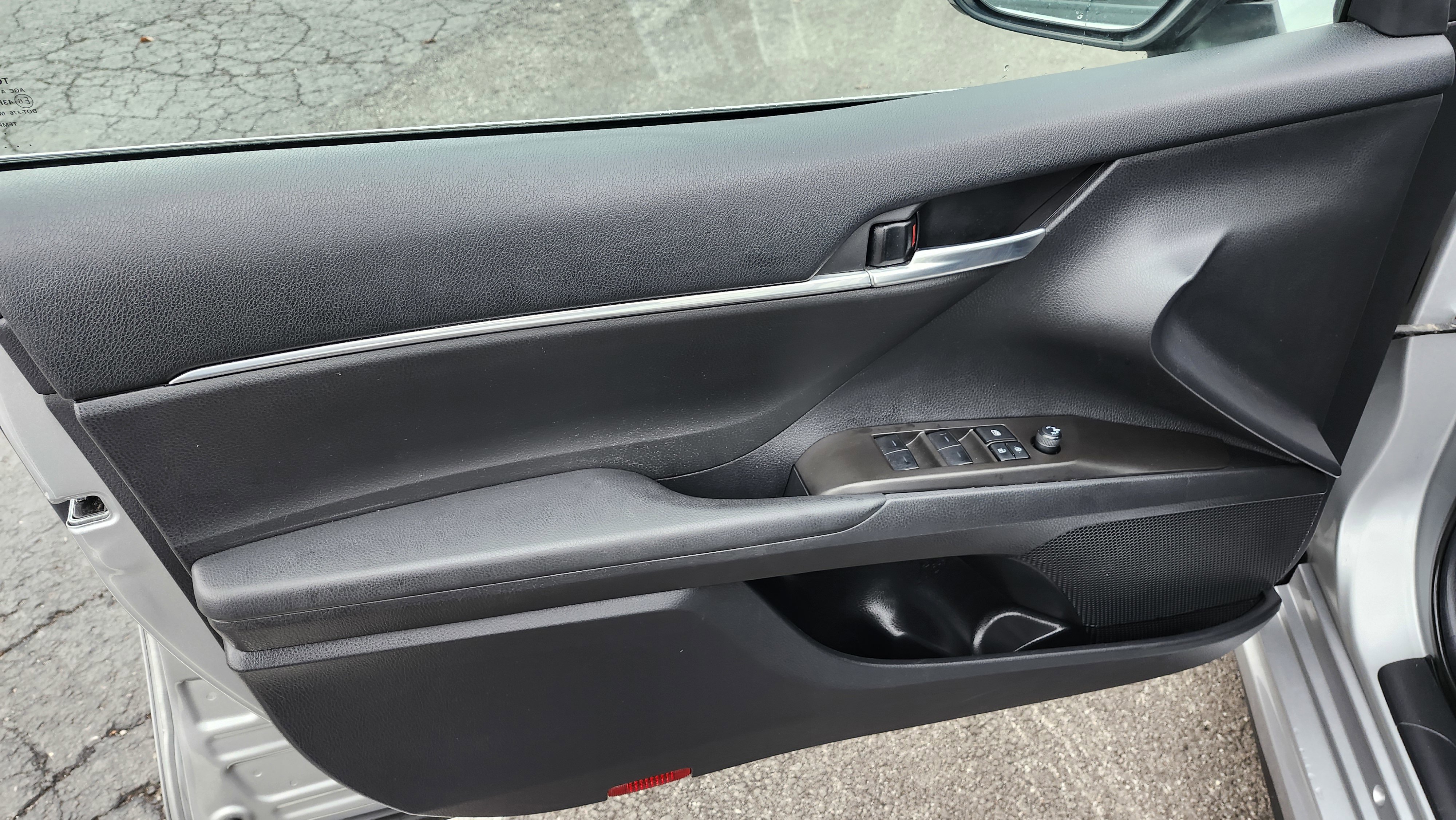 Used 2023 Toyota Camry SE image 26