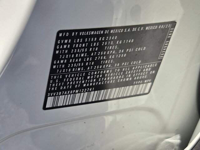 Used 2023 Volkswagen Tiguan SE image 28