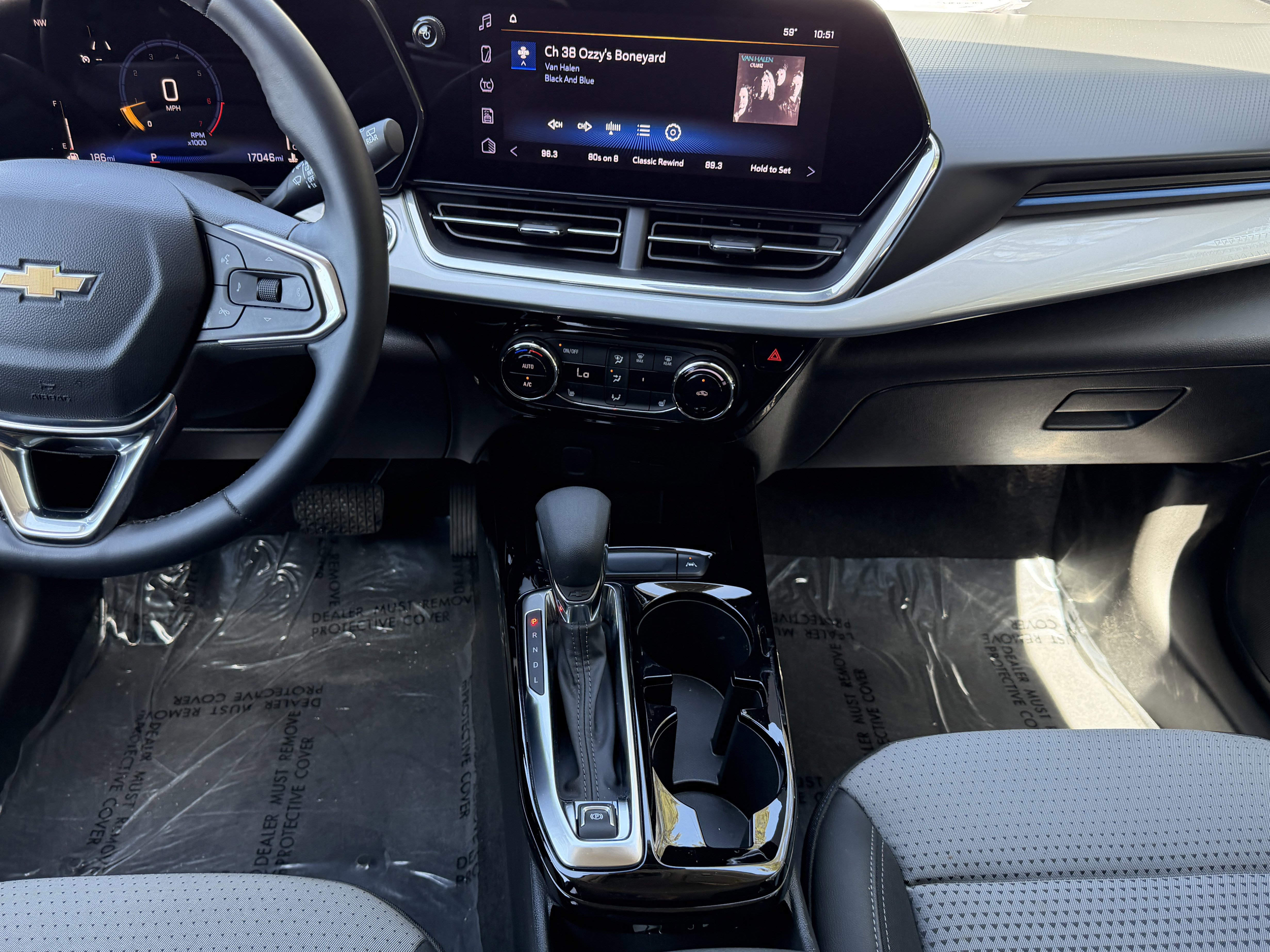 Used 2024 Chevrolet Trax LT w/ Driver Confidence Package image 19