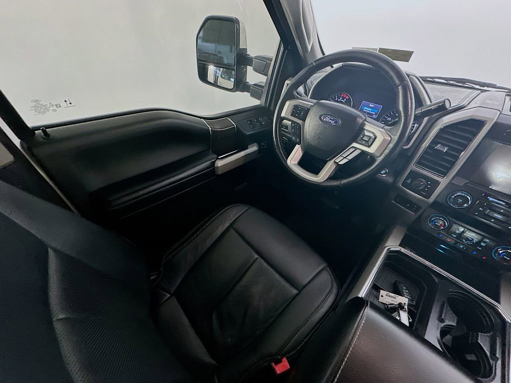 Used 2020 Ford F250 Lariat w/ Lariat Ultimate Package AWD/4WD image 9