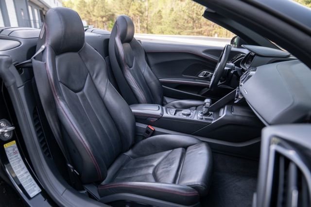 Used 2021 Audi R8 V10 image 45