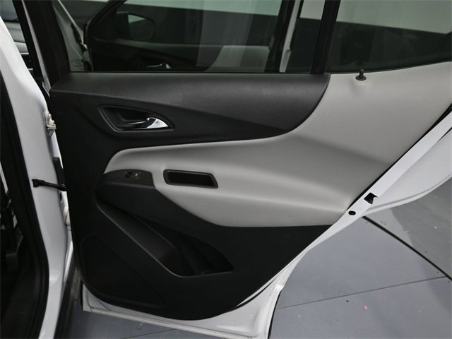 Used 2023 Chevrolet Equinox LS image 29