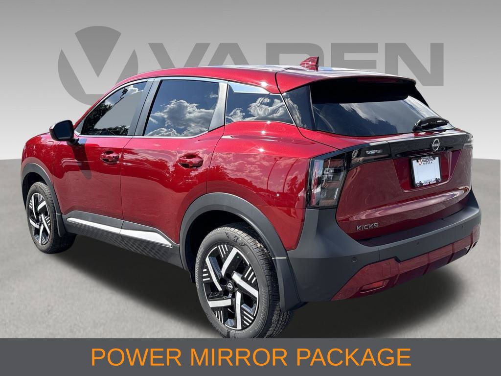 Used 2025 Nissan Kicks SV FWD image 9