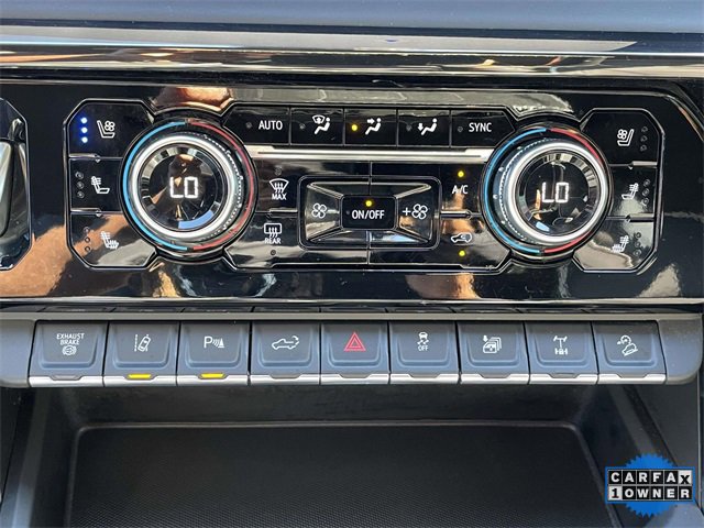 Used 2024 GMC Sierra 2500 AT4X image 28