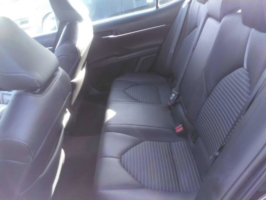 Used 2024 Toyota Camry SE FWD image 6