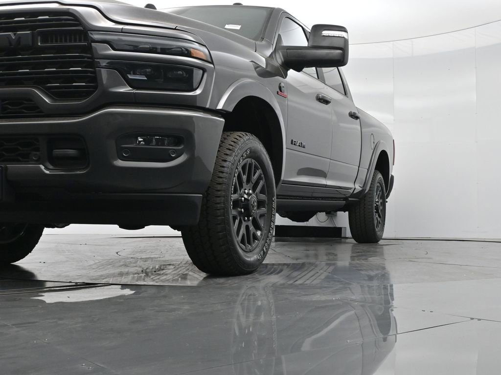 New 2025 RAM 3500 Limited image 39