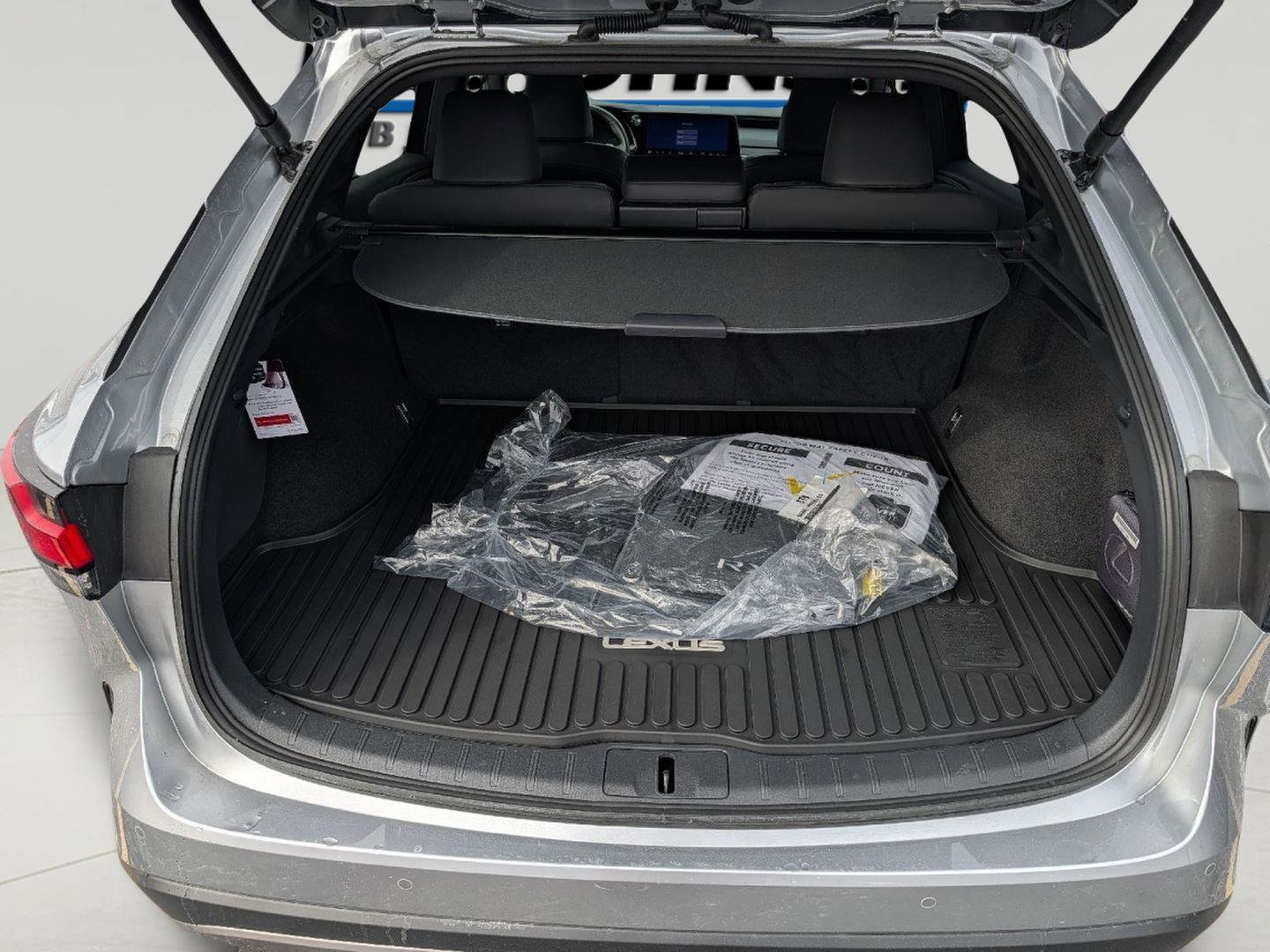 Used 2025 Lexus RX 350 Premium w/ Accessory Package image 27