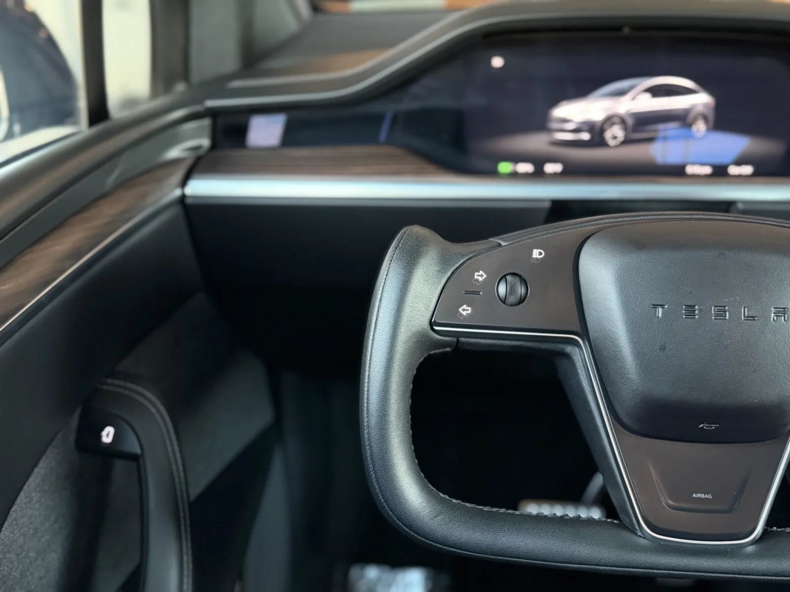 Used 2024 Tesla Model X AWD/4WD image 22