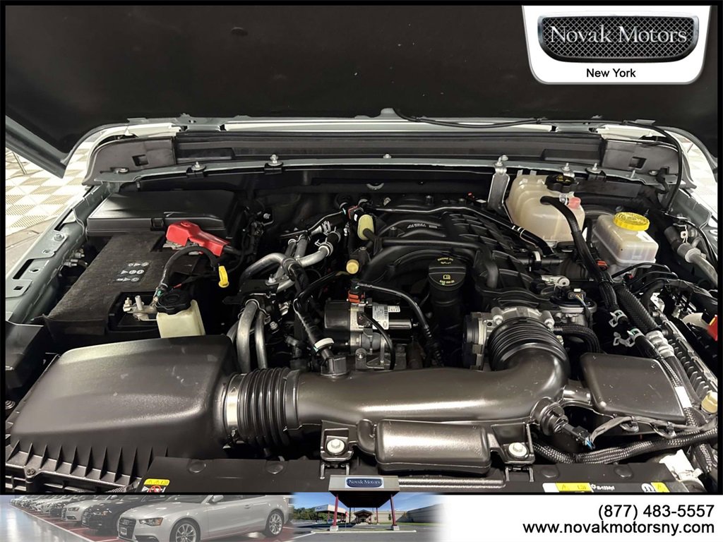 Used 2023 Jeep Wrangler Sport S image 12