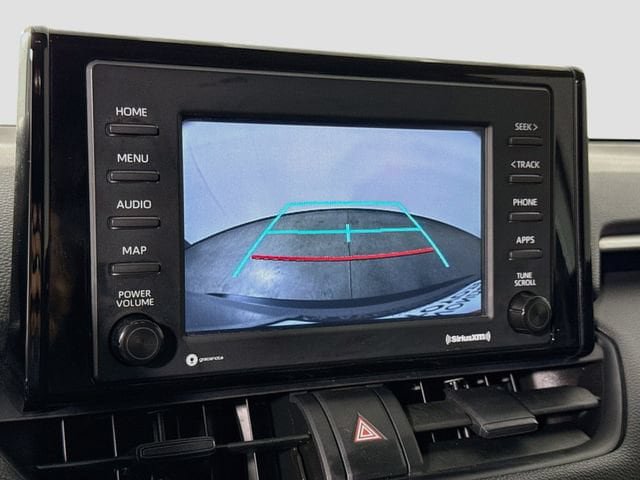 Used 2022 Toyota RAV4 LE FWD image 13