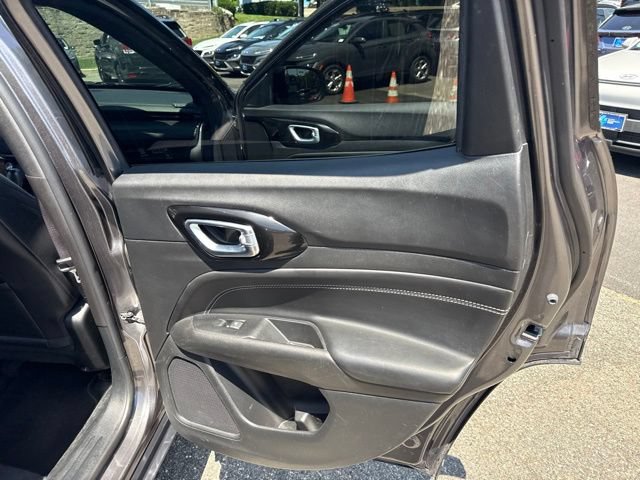 Used 2022 Jeep Compass Latitude AWD/4WD image 27
