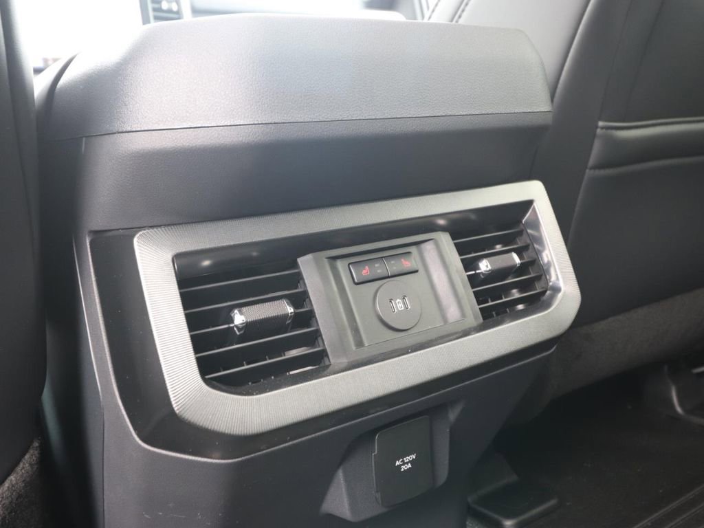New 2026 Ford F250 Platinum w/ Tremor Off-Road Package image 15