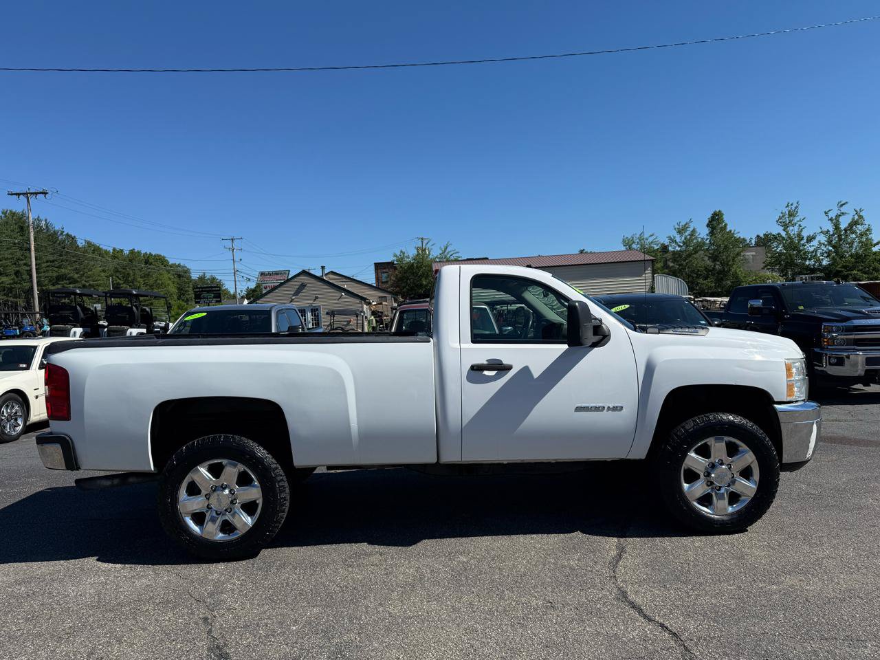 Used 2011 Chevrolet Silverado 2500 W/T w/ Snow Plow Prep Package AWD/4WD image 14