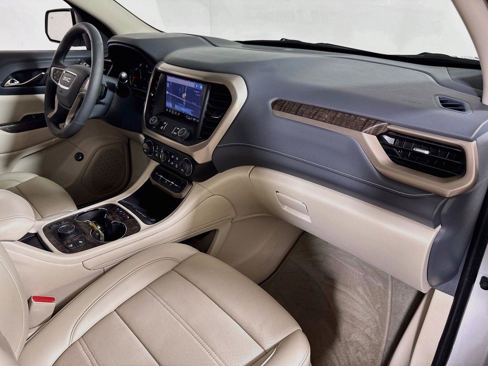 Certified 2023 GMC Acadia Denali w/ Denali Technology Package FWD image 30