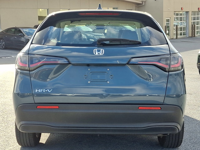 Used 2024 Honda HR-V LX image 5