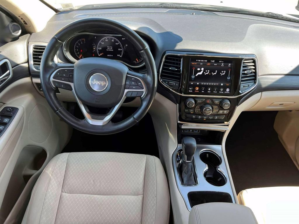 Certified 2022 Jeep Grand Cherokee Laredo E image 12