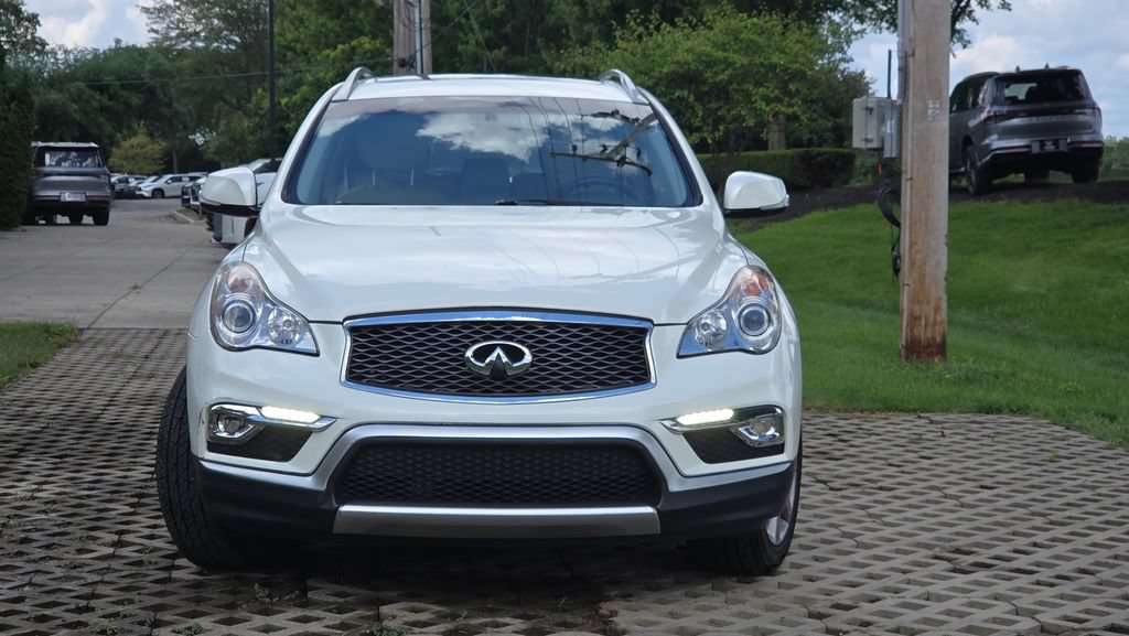 Used 2017 INFINITI QX50 AWD w/ Premium Package image 3