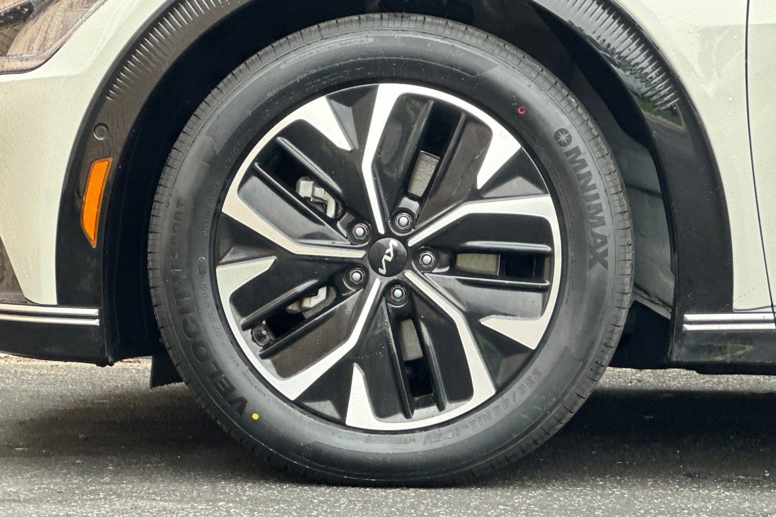 Used 2023 Kia EV6 Wind w/ Wind Technology Package image 31