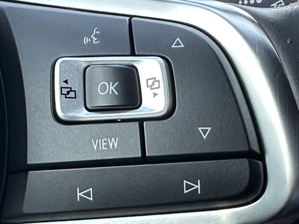 Used 2020 Volkswagen GTI S image 20