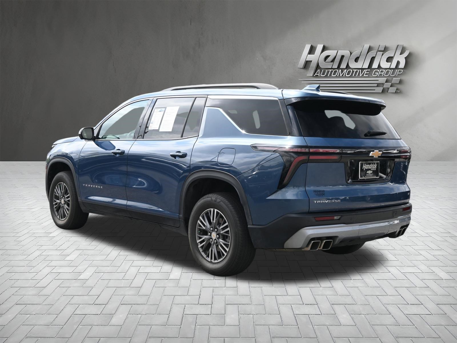 Used 2024 Chevrolet Traverse LT image 8