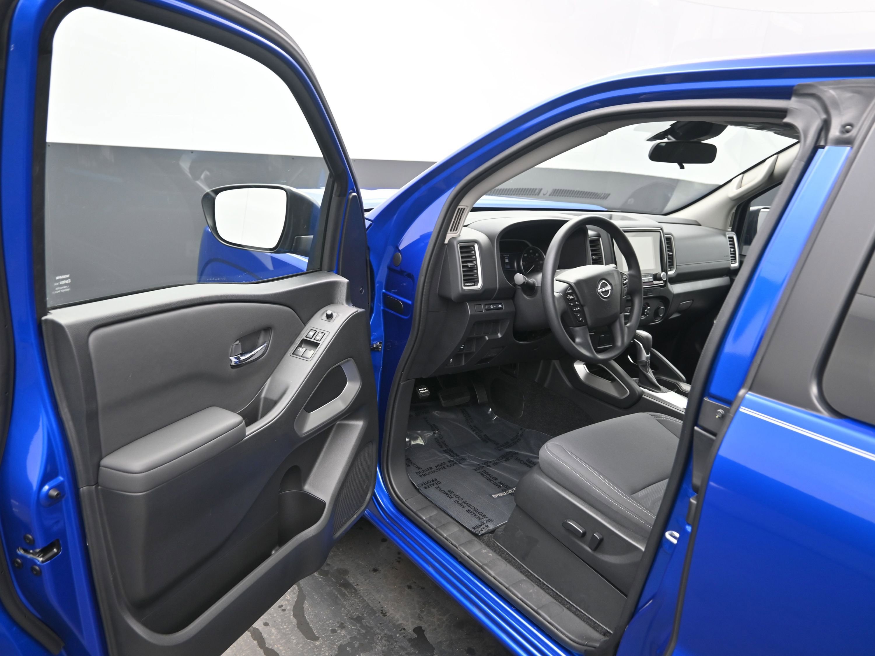 Certified 2024 Nissan Frontier SV image 17