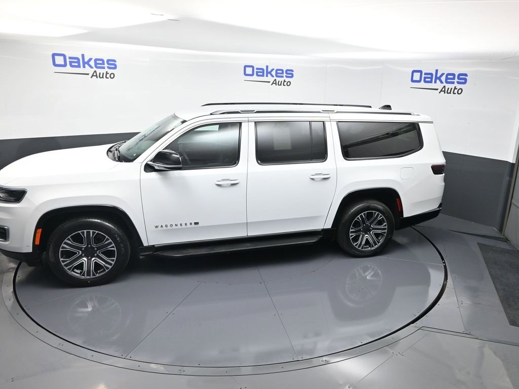 Used 2024 Jeep Wagoneer L Series II w/ Flexible Seating Group image 52
