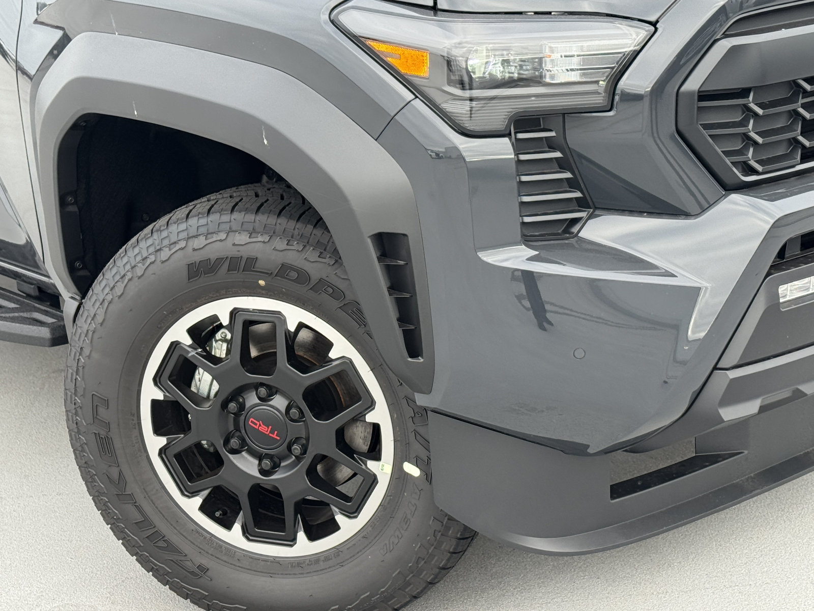 New 2026 Toyota Tacoma TRD Off-Road AWD/4WD image 10