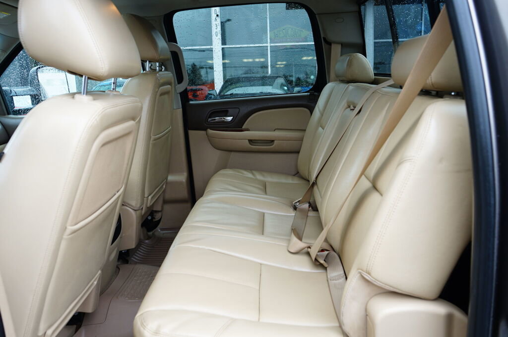 Used 2013 Chevrolet Silverado 3500 LTZ image 15