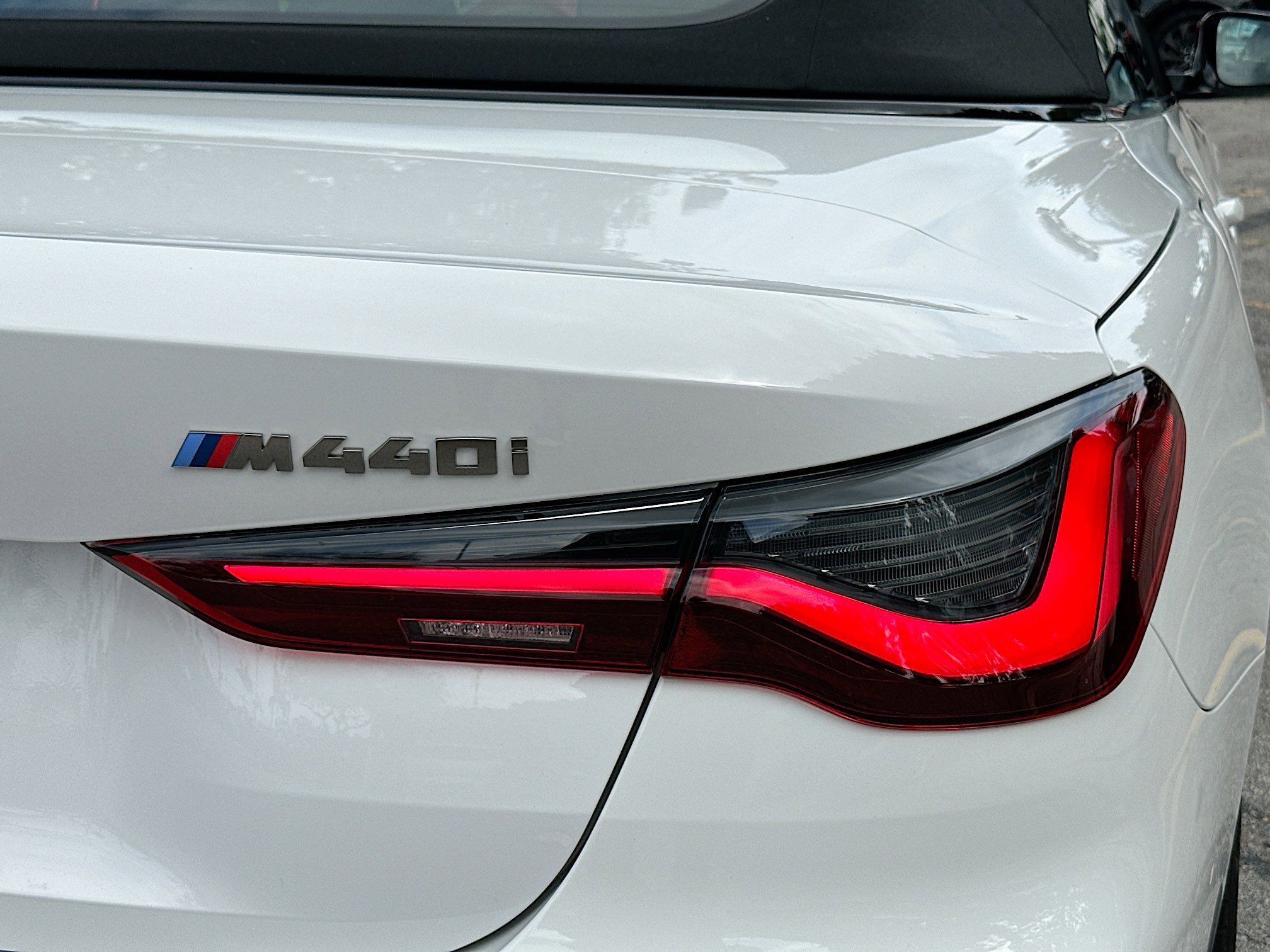 Certified 2024 BMW 440i xDrive Convertible w/ Shadowloine Package image 31