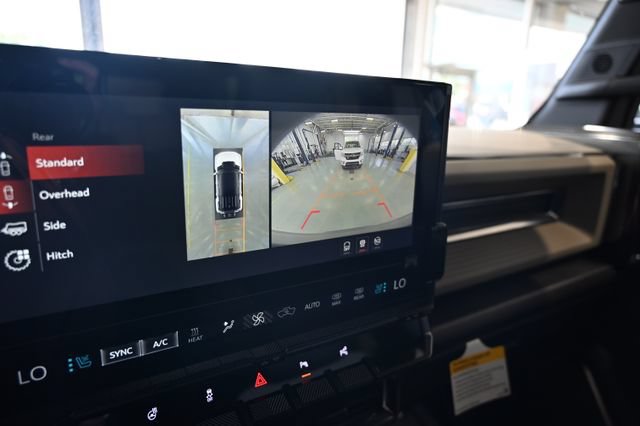 New 2026 GMC Hummer EV SUV w/ LPO, Dark Essentials Package AWD/4WD image 17