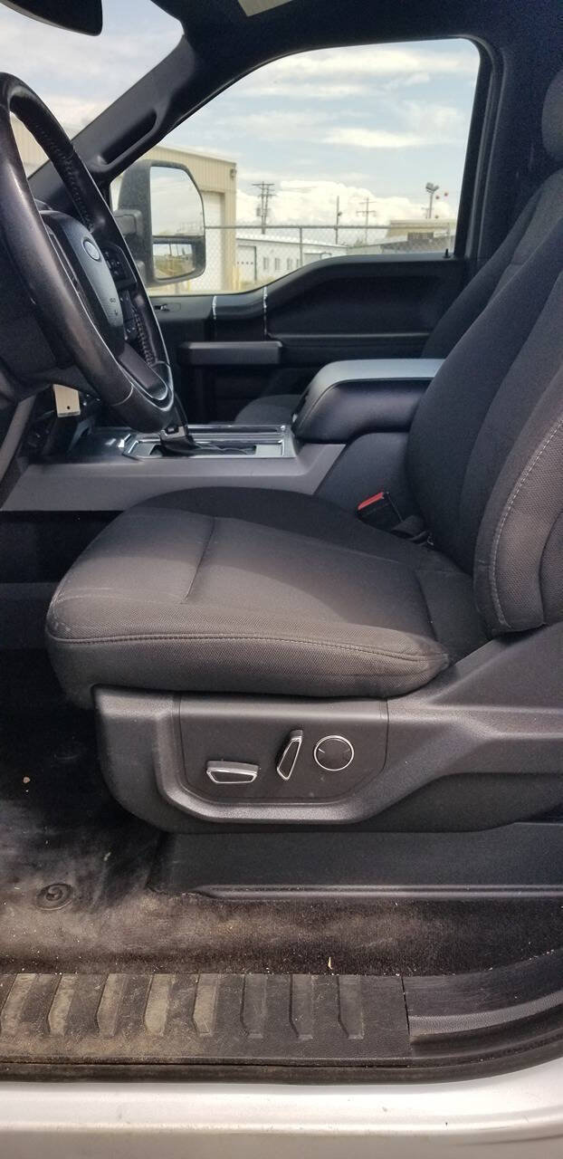 Used 2018 Ford F150 XLT w/ Equipment Group 302A Luxury AWD/4WD image 5