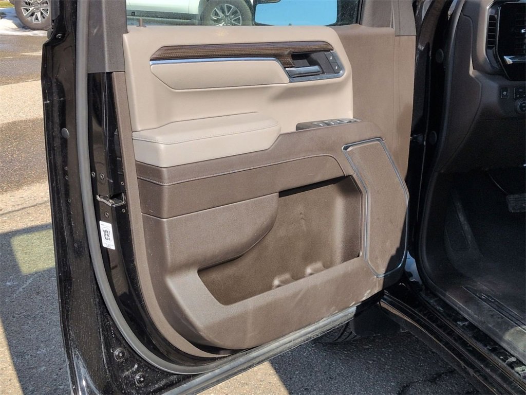 Used 2025 Chevrolet Silverado 1500 LT image 14