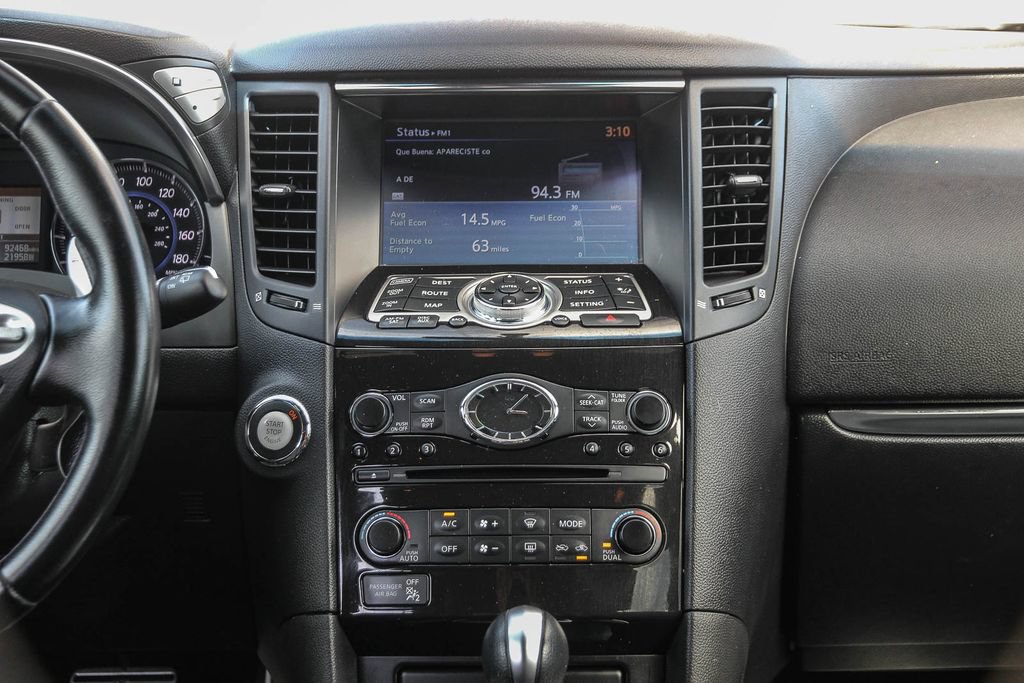 Used 2017 INFINITI QX70 2WD w/ Premium Package image 13