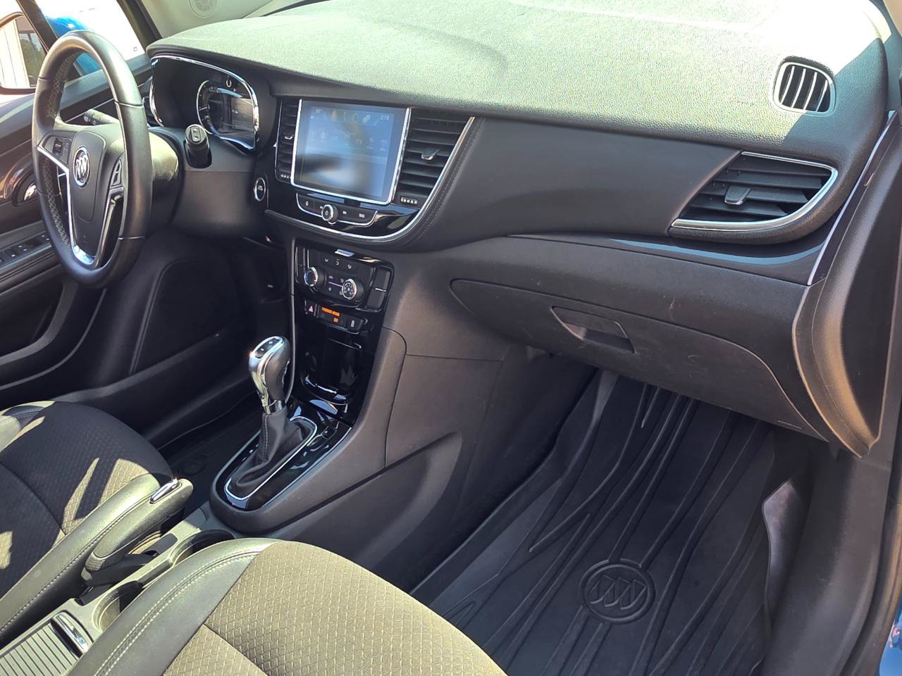 Used 2019 Buick Encore Sport Touring FWD image 18