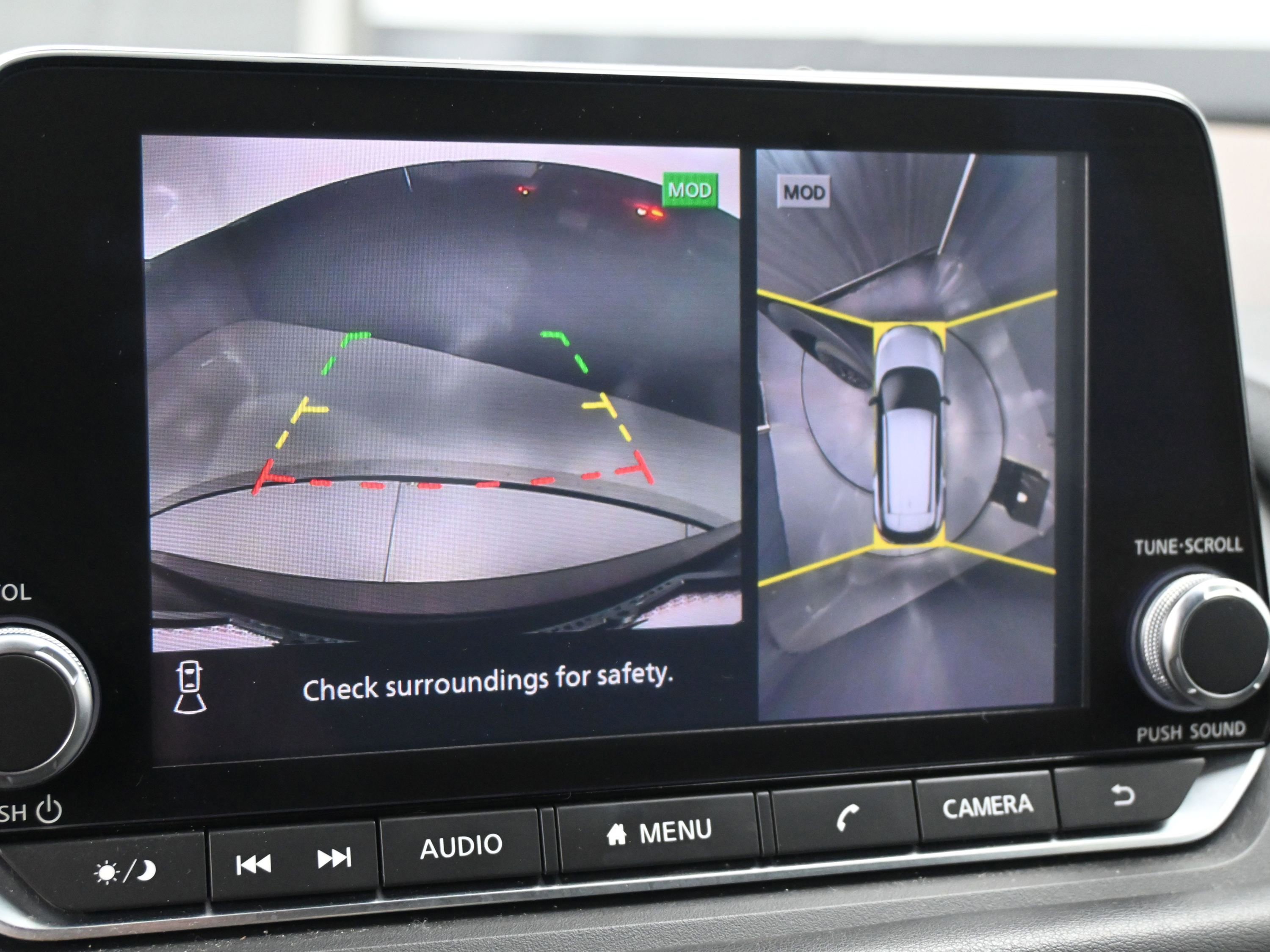 Used 2021 Nissan Rogue SV image 13