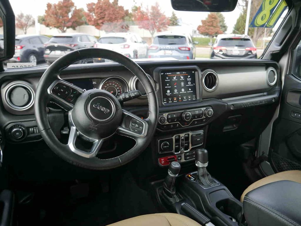 Used 2018 Jeep Wrangler Unlimited Rubicon w/ Dual Top Group image 5