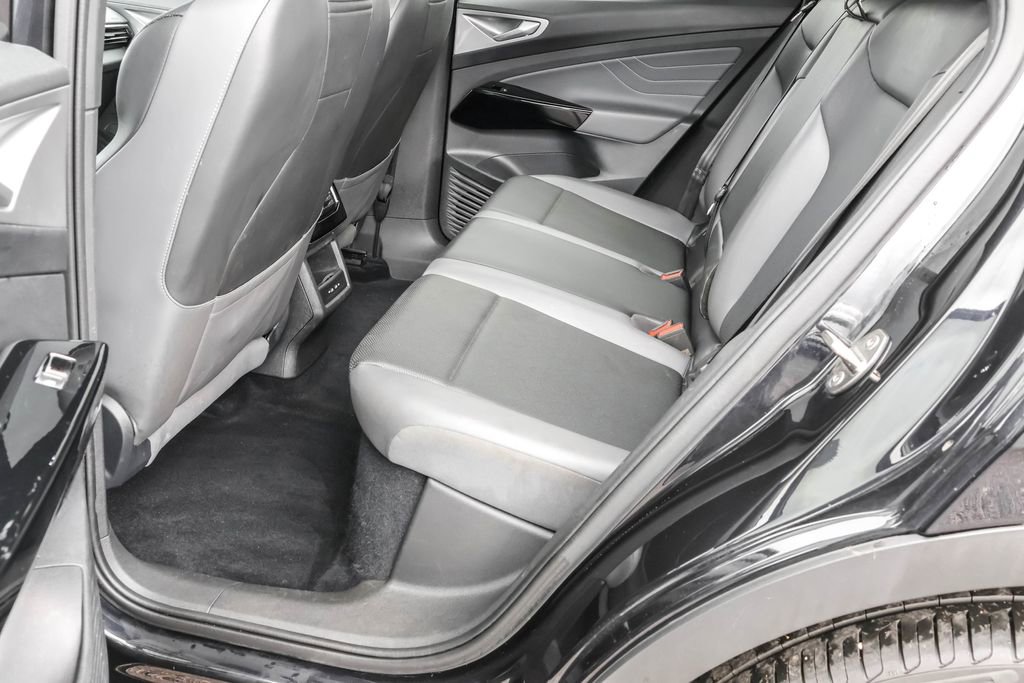 Used 2023 Volkswagen ID.4 Pro S image 32