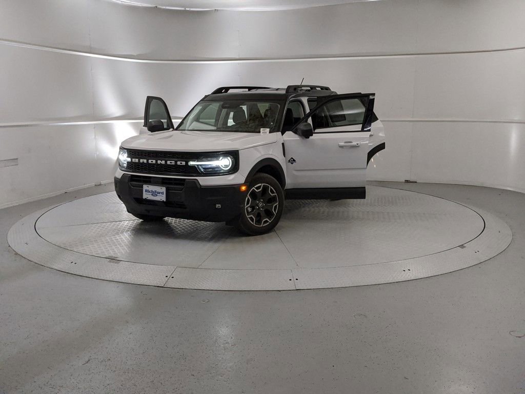 New 2025 Ford Bronco Sport Outer Banks w/ Outer Banks Tech Package+ image 12
