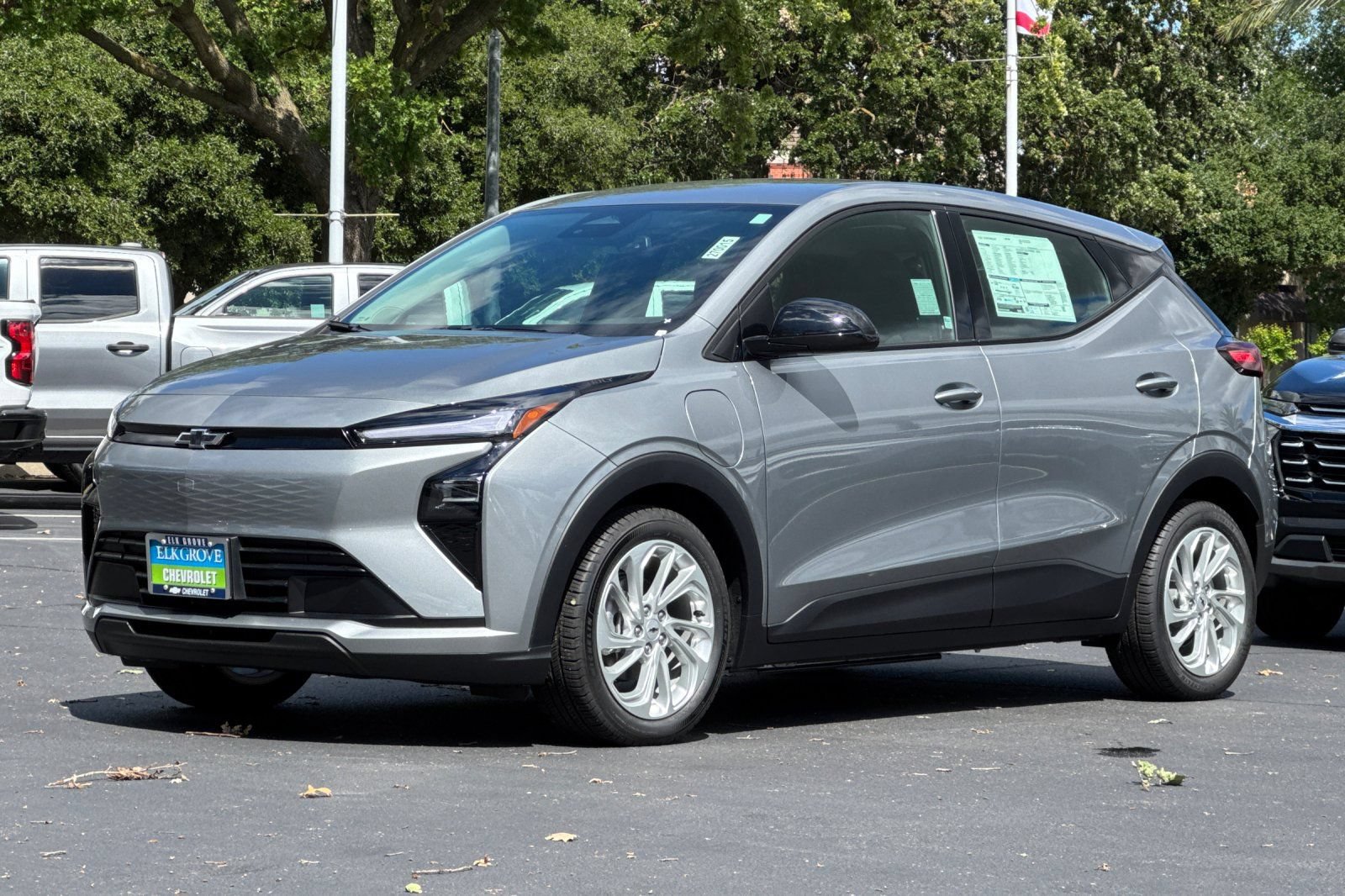New 2027 Chevrolet Bolt LT w/ Comfort Package FWD image 7