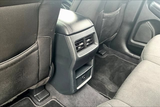Used 2024 Ford Edge SE AWD/4WD image 10