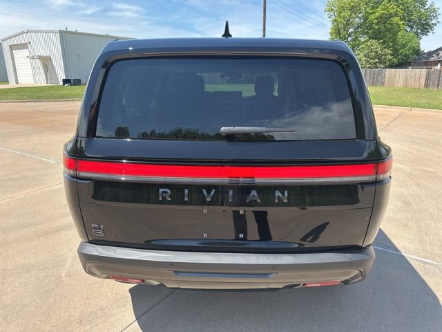 Used 2025 Rivian R1S Adventure AWD/4WD image 4