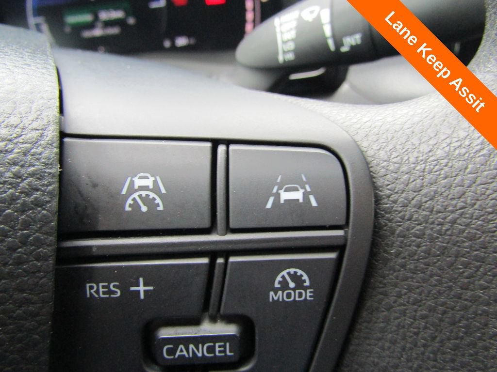 Used 2025 Toyota Camry LE FWD image 7