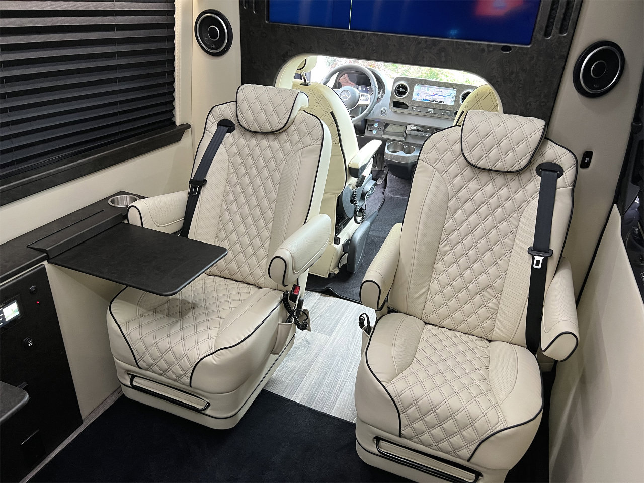 Used 2021 Mercedes-Benz Sprinter 3500 image 11