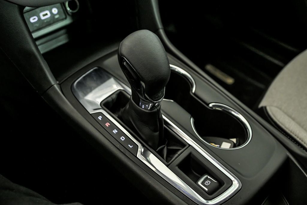 Used 2023 Chevrolet Equinox LS w/ LS Convenience Package FWD image 22